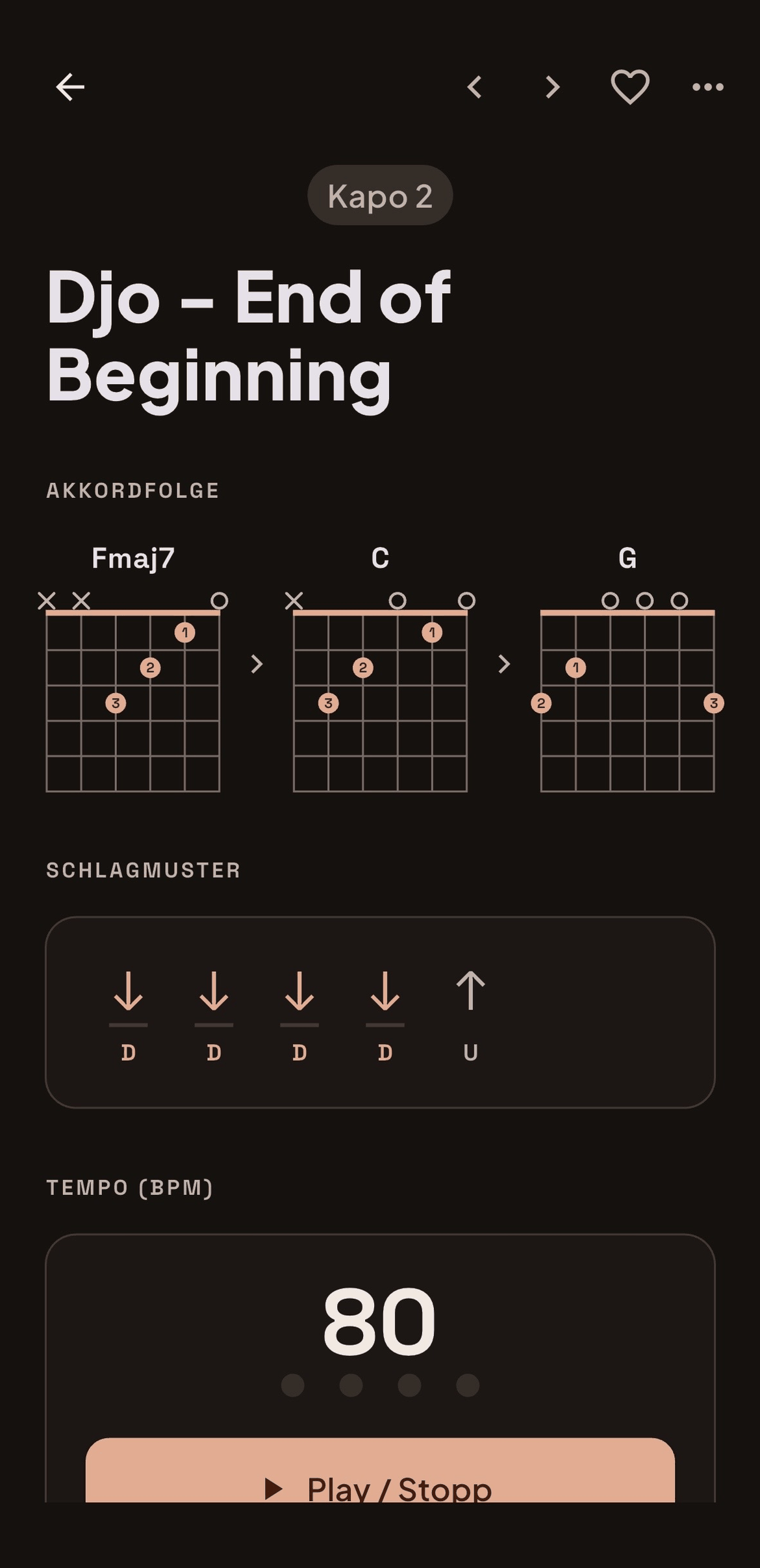 Ein geöffneter Song in Guitar Brain, mit Griffbildern und Schlagmuster.